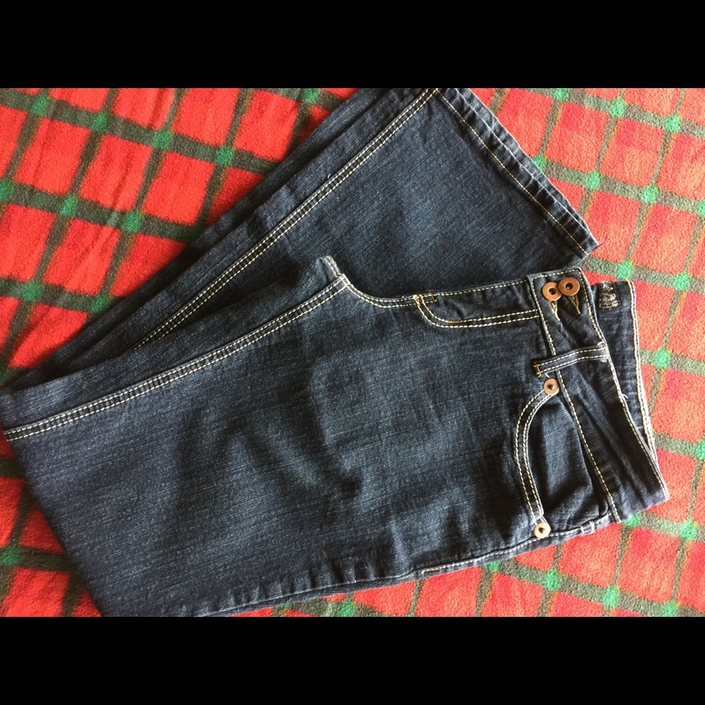 HRH 👑Royal Blue🔵Jeans👖 - Picture 1 of 7